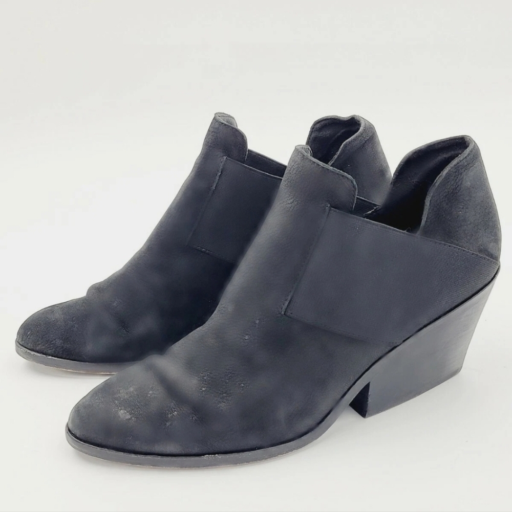 Eileen Fisher Black Suede Almond Toe Stretch Ankle Bootie Size 8 - Picture 5 of 10